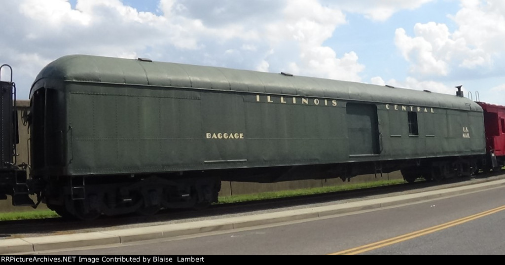 Illinois Central baggage/mail car